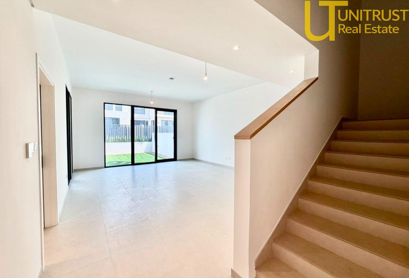 4BR+Maid | Vastu | Landscaped Garden photo 7