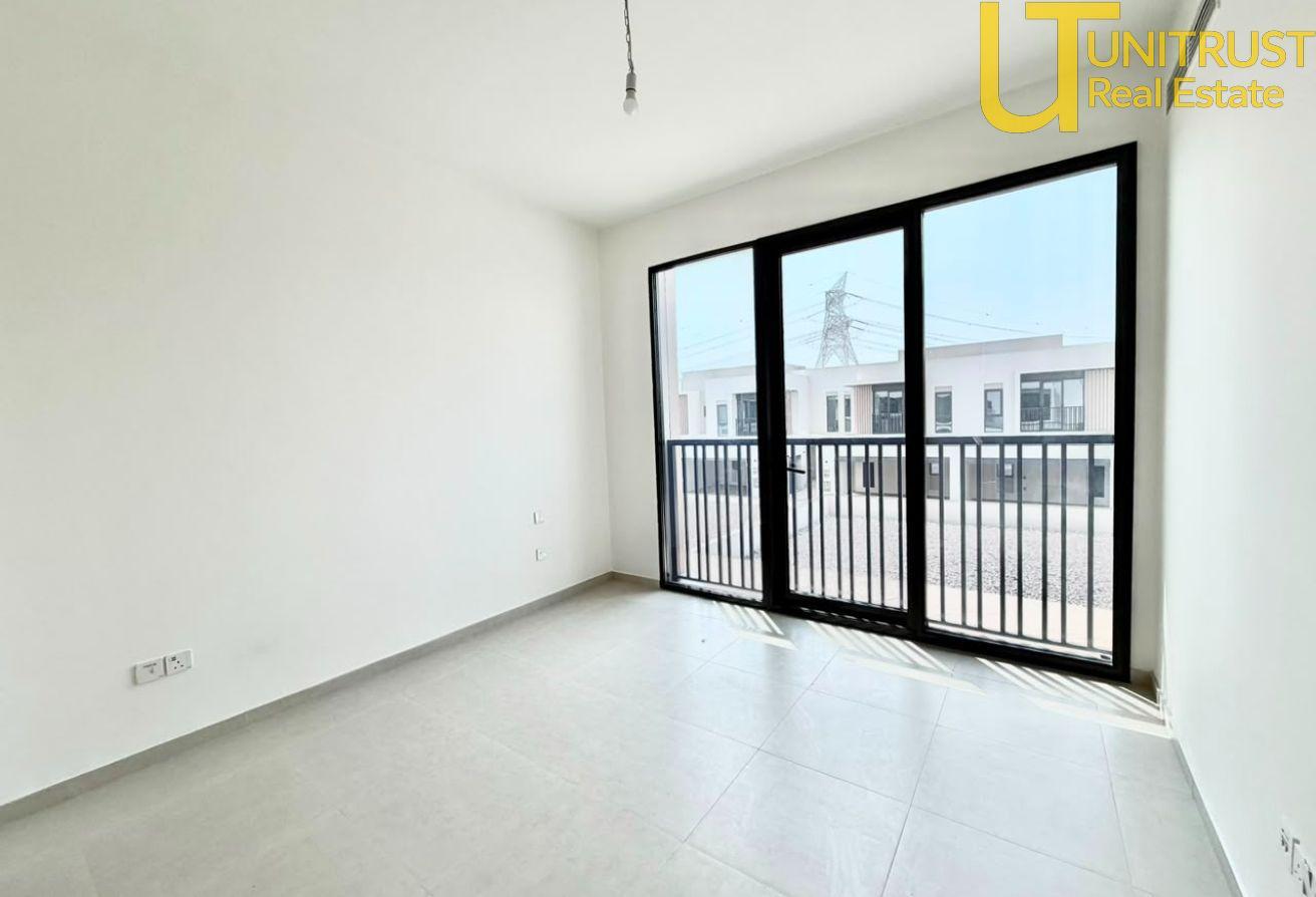 4BR+Maid | Vastu | Landscaped Garden photo 10