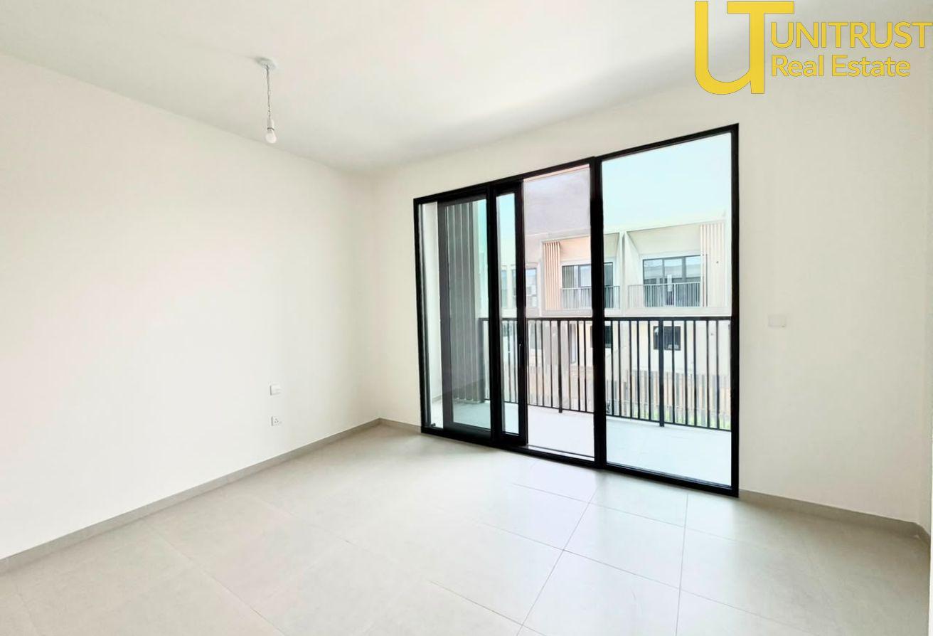4BR+Maid | Vastu | Landscaped Garden photo 6