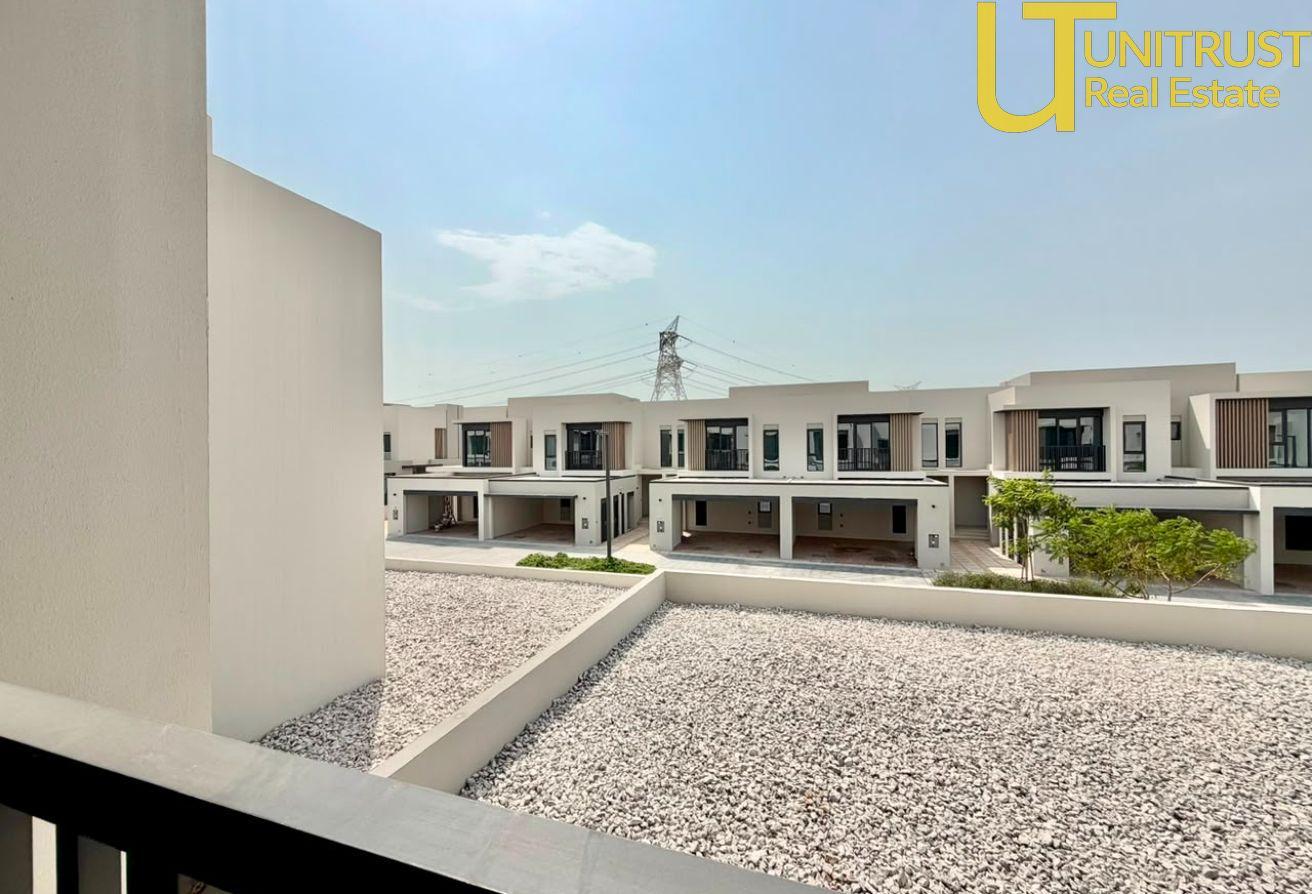 4BR+Maid | Vastu | Landscaped Garden photo 9