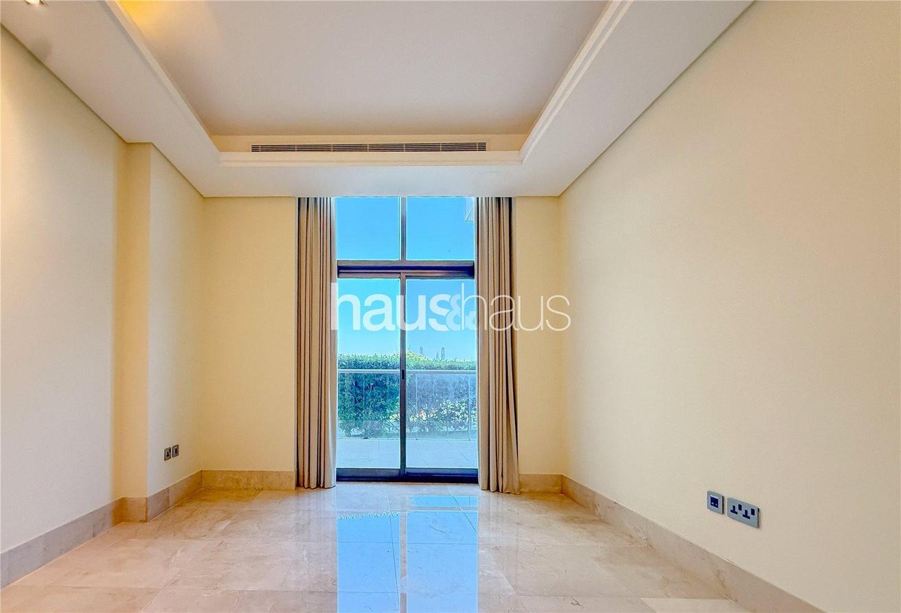 Beachfront Living | Private Terrace | Skyline View photo 3