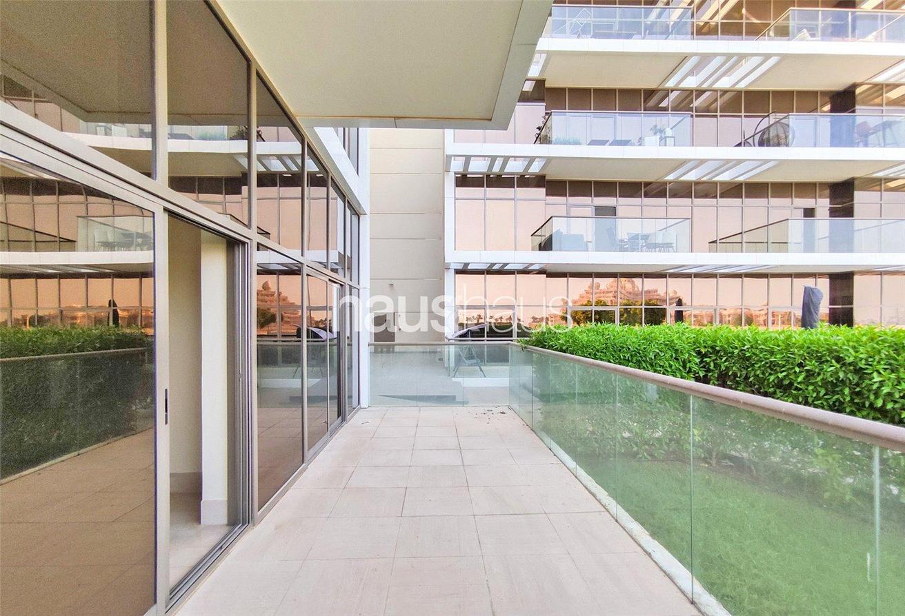 Beachfront Living | Private Terrace | Skyline View photo 8
