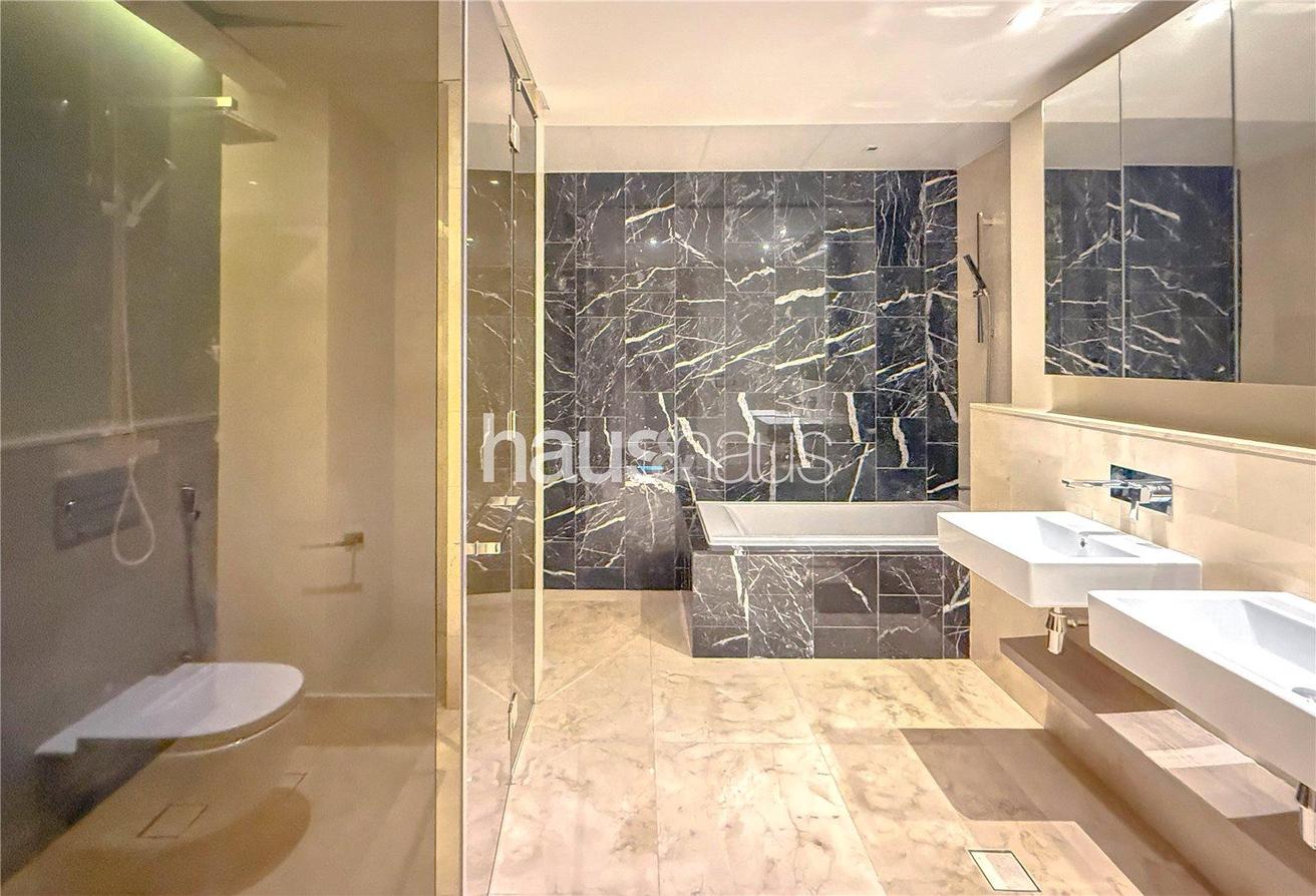 Beachfront Living | Private Terrace | Skyline View photo 10