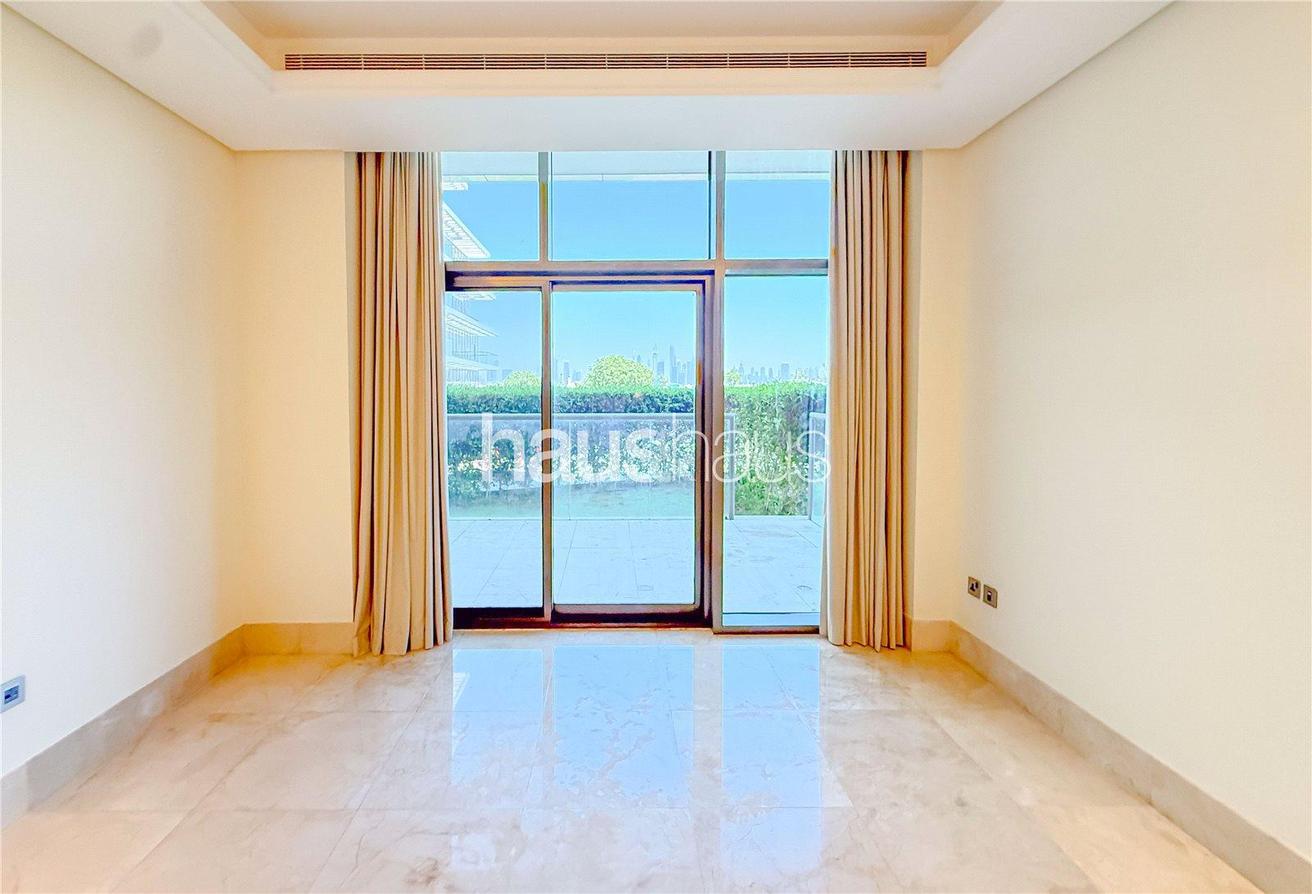 Beachfront Living | Private Terrace | Skyline View photo 2
