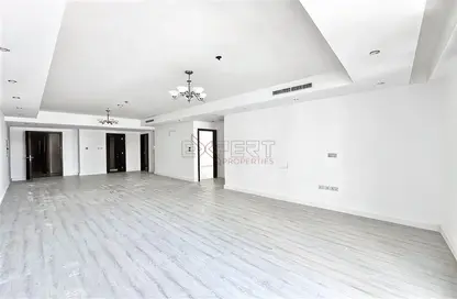 Apartment - 2 Bedrooms - 2 Bathrooms for rent in Riah Towers - Culture Village - Dubai