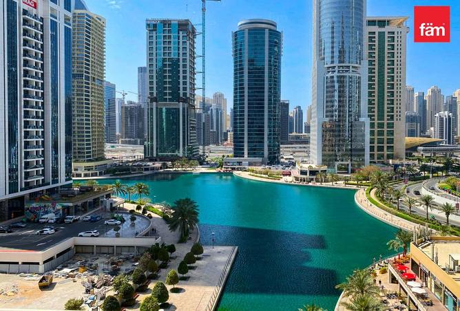 مؤثث بالكامل ومجهز | شاغر | بالقرب من المترو