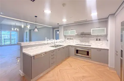 Apartment - 2 Bedrooms - 3 Bathrooms for sale in Marina Residences 3 - Marina Residences - Palm Jumeirah - Dubai