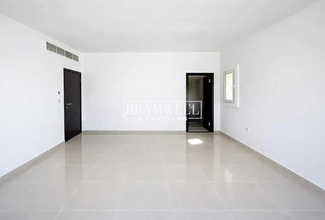 122466187 - Property Image 3