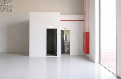 Warehouse - Studio - 1 for rent in Umm Al Thuoob - Umm Al Quwain