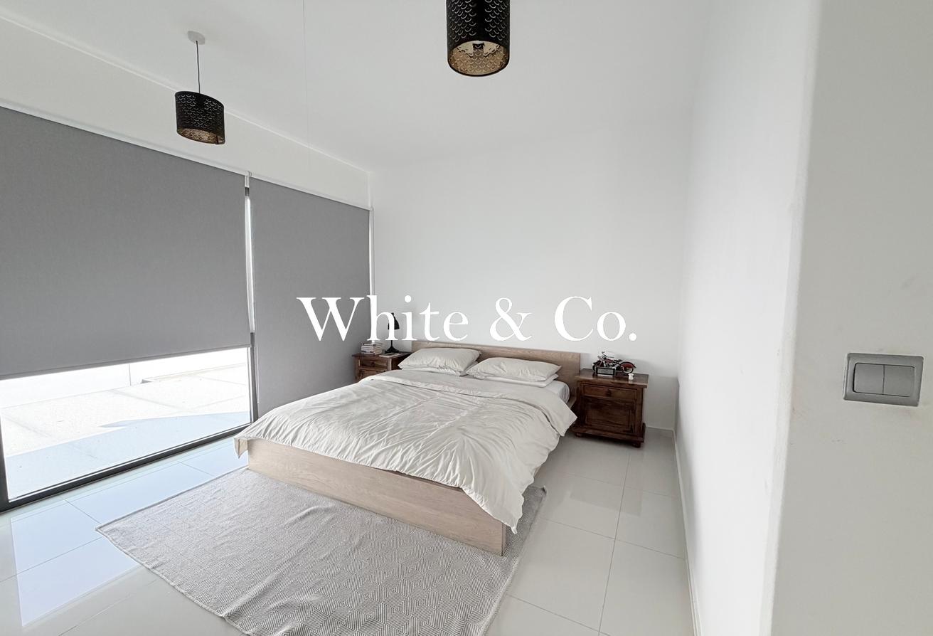 V3 Partly Furnished 6Bed| Next to mall photo 13