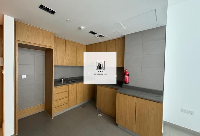 124293939 - Property Image 2