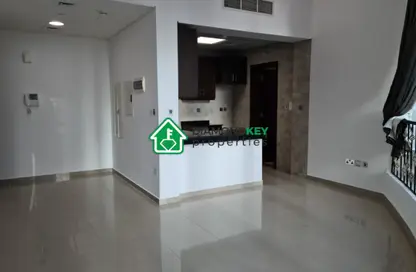 Apartment - 1 Bathroom for rent in Hydra Avenue Towers - City Of Lights - Al Reem Island - Abu Dhabi
