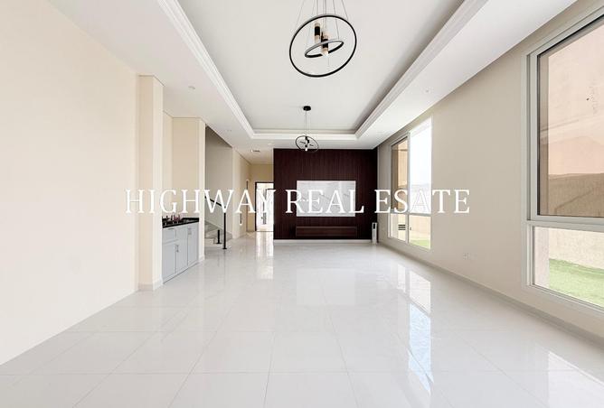 117704070 - Property Image 2