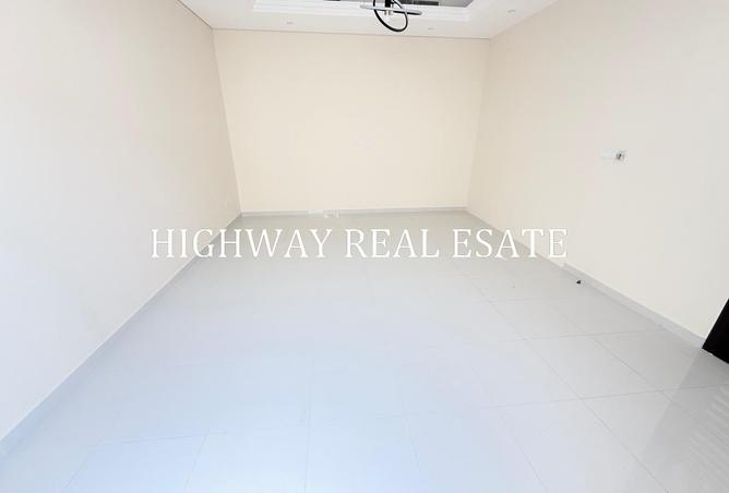 117704070 - Property Image 3