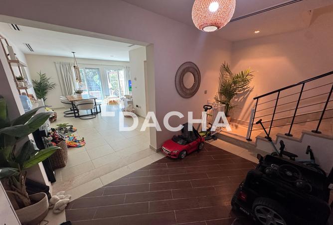 98707593 - Property Image 2