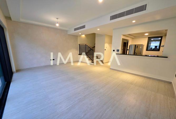103677720 - Property Image 2