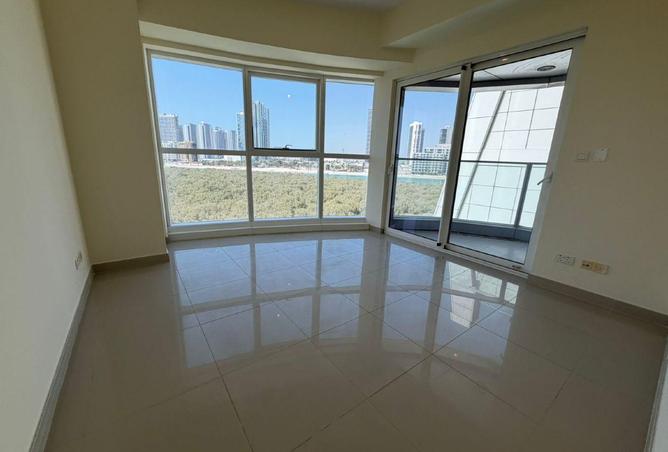 102823985 - Property Main Image