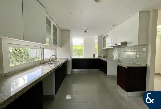 91826256 - Property Image 3