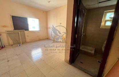 Apartment - Studio - 1 Bathroom for rent in Al Butina 9 Building - Al Butina - Sharjah Apartment - Studio - 1 Bathroom for rent in Al Butina 9 Building - Al Butina - Sharjah