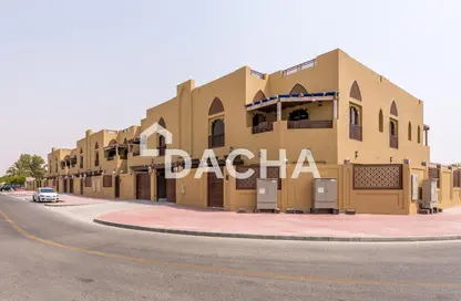 Villa - 4 Bedrooms - 6 Bathrooms for rent in Jumeirah 3 Villas - Jumeirah 3 - Jumeirah - Dubai