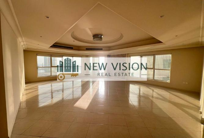 128853139 - Property Image 2