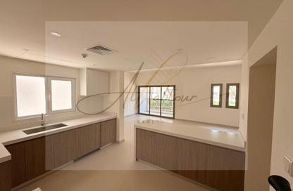 Apartment - 3 Bedrooms - 3 Bathrooms for rent in The Gardens Building 29 - The Gardens Buildings - The Gardens - Dubai Apartment - 3 Bedrooms - 3 Bathrooms for rent in The Gardens Building 29 - The Gardens Buildings - The Gardens - Dubai