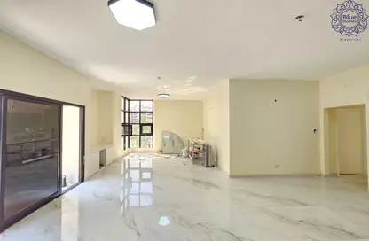 شقة - 2 غرف نوم - 2 حمامات للايجار في عود ميثاء - بر دبي - دبي شقة - 2 غرف نوم - 2 حمامات للايجار في عود ميثاء - بر دبي - دبي