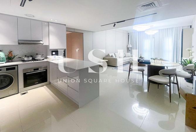 Fully furnished | Near to Metro | Prime Location