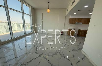 Apartment - 3 Bedrooms - 3 Bathrooms for rent in Oasis 2 - Oasis Residences - Masdar City - Abu Dhabi Apartment - 3 Bedrooms - 3 Bathrooms for rent in Oasis 2 - Oasis Residences - Masdar City - Abu Dhabi