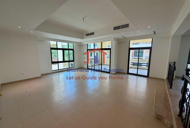 98271362 - Property Image 2