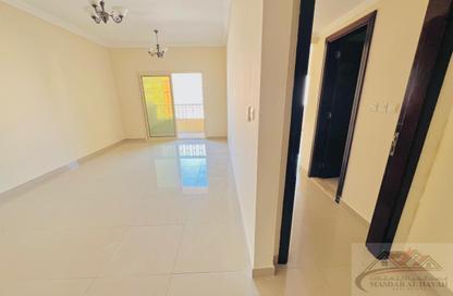 Apartment - 1 - 2 for rent in Muwailih Building - Muwaileh - Sharjah
