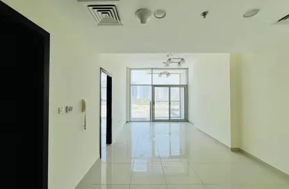 Apartment - 1 Bedroom - 2 Bathrooms for rent in Alza 11 - Dubai Land - Dubai