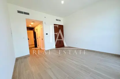 Apartment - Studio - 1 Bathroom for rent in The Regent - Town Square - Dubai