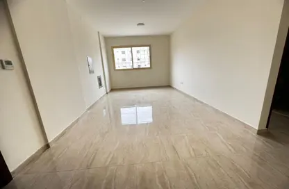 شقة - غرفة نوم - 2 حمامات للايجار في الجرف الصناعية 3 - الجرف الصناعية - عجمان