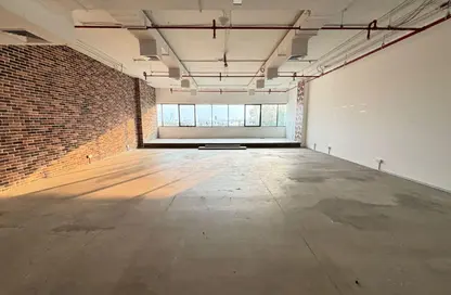 Office Space - Studio - 1 Bathroom for rent in Jumeirah 1 - Jumeirah - Dubai