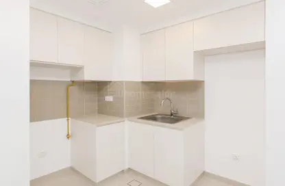Apartment - 1 Bathroom for rent in Zahra Breeze Apartments 3B - Zahra Breeze Apartments 3 - Zahra Breeze Apartments - Town Square - Dubai