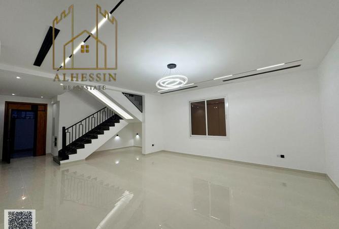 136112596 - Property Image 2