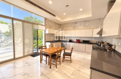 Townhouse - 5 - 6 for rent in Umm Suqeim 3 Villas - Umm Suqeim 3 - Umm Suqeim - Dubai