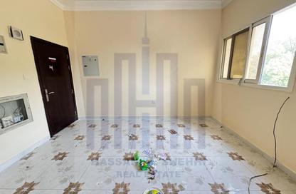 Apartment - 1 Bedroom - 2 Bathrooms for rent in Muwailih Building - Muwaileh - Sharjah