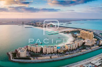 أرض - استوديو للبيع في ذا بيتش ريزيدنسز - جزيرة المرجان - رأس الخيمة