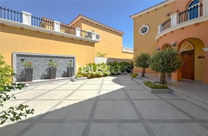 Villa - 5 Bedrooms - 7 Bathrooms for rent in Legacy Large - Legacy - Jumeirah Park - Dubai
