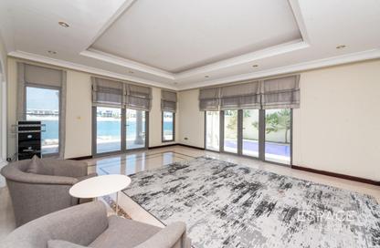 Villa - 4 Bedrooms - 5 Bathrooms for sale in Garden Homes Frond O - Garden Homes - Palm Jumeirah - Dubai