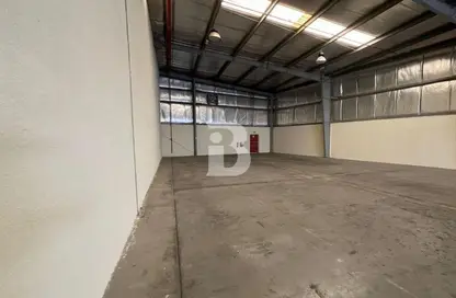 Warehouse - Studio for rent in Phase 2 - Dubai Investment Park (DIP) - Dubai