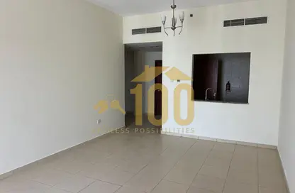 شقة - غرفة نوم - 2 حمامات للايجار في II جلوبال جرين فيو - منطقة مركز الأعمال - المدينة العالمية - دبي