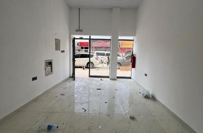 Shop - Studio for rent in Al Nakheel - Ajman Downtown - Ajman