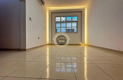 Apartment - 1 - 1 for rent in Al Maqtaa Tower 1 - Hadbat Al Zafranah - Muroor Area - Abu Dhabi