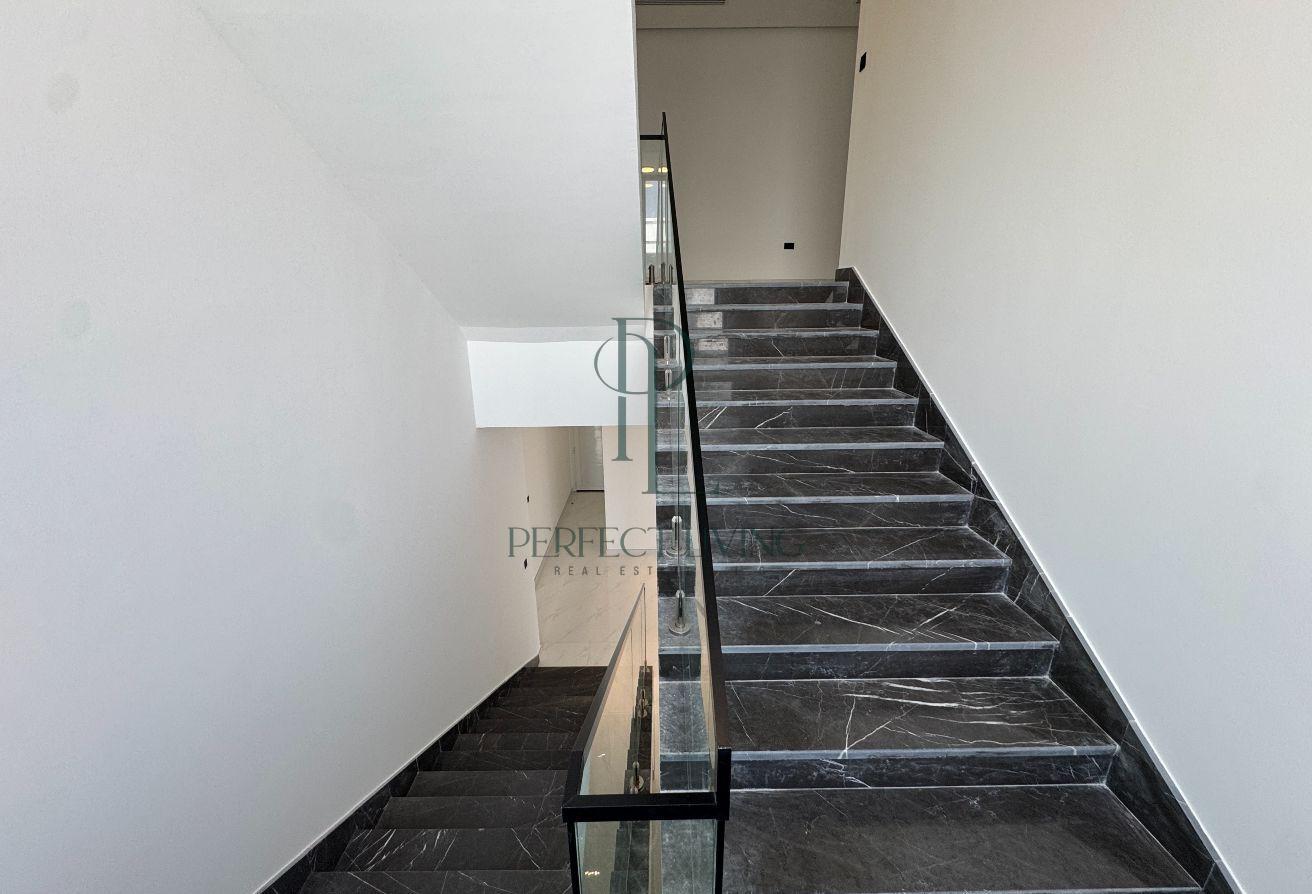 New Villa | Large Garden | Premium Family Living photo 11