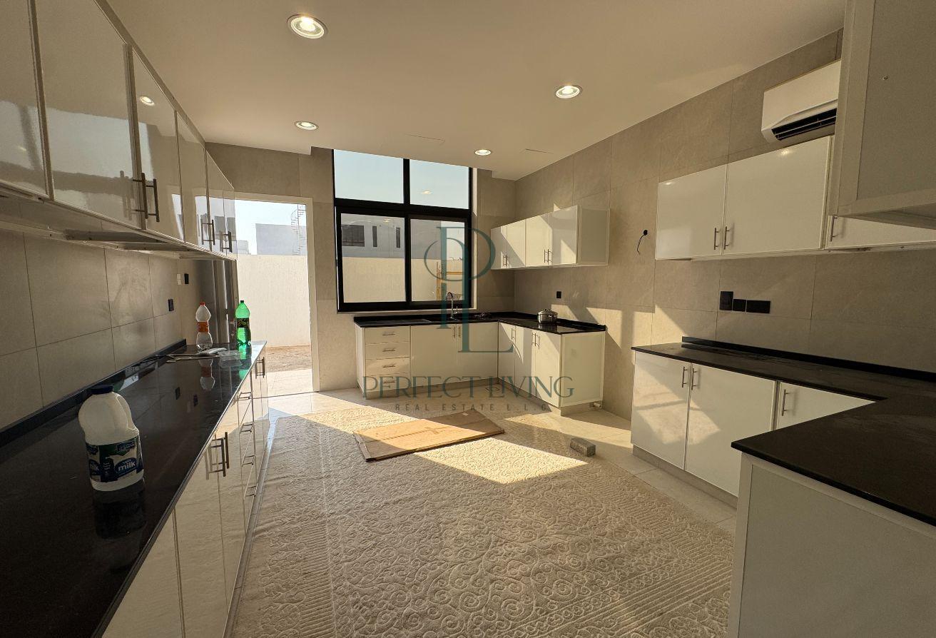 New Villa | Large Garden | Premium Family Living photo 21