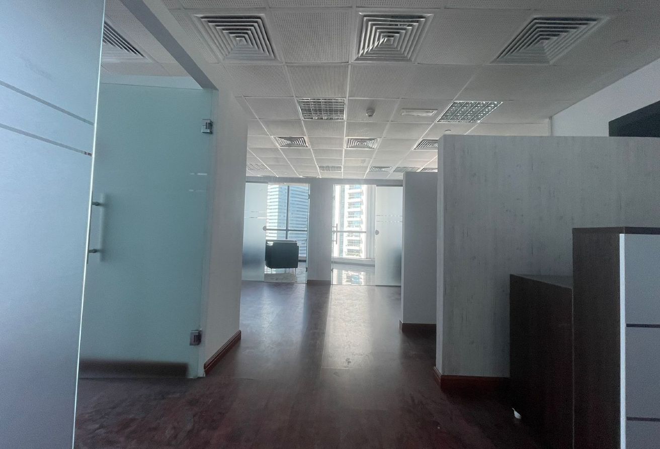 Studio office space in Jumeirah Bay X2, Jumeirah Lake Towers: 14