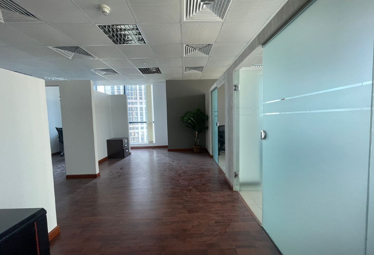 Studio office space in Jumeirah Bay X2, Jumeirah Lake Towers: 13